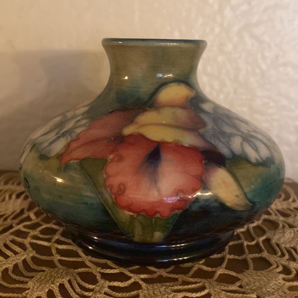 Moorcroft Orchid Pattern Sqaut Vase made in England